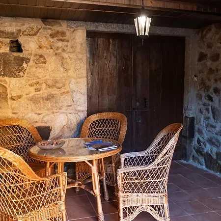 Casa El Mirador Del Mino En La Ribeira Sacra
