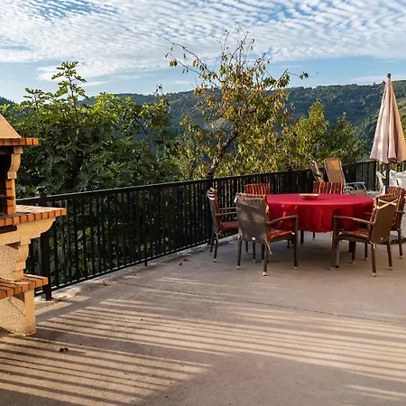 Casa El Mirador Del Mino En La Ribeira Sacra