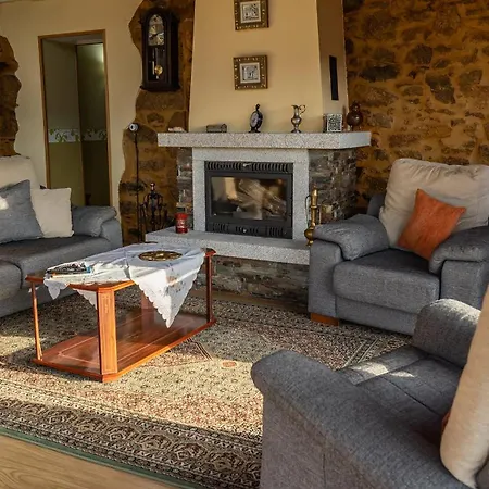 Casa El Mirador Del Mino En La Ribeira Sacra Holiday home