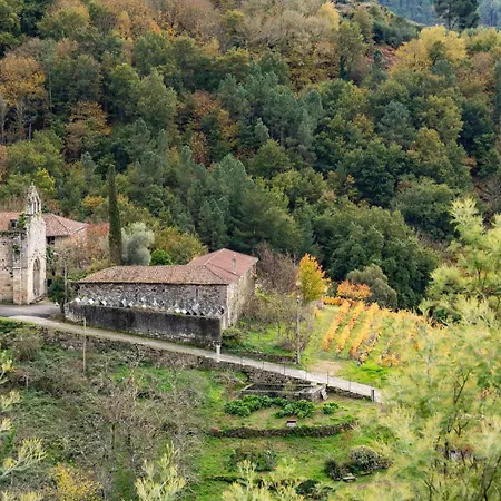 Casa de Férias Casa El Mirador Del Mino En La Ribeira Sacra *